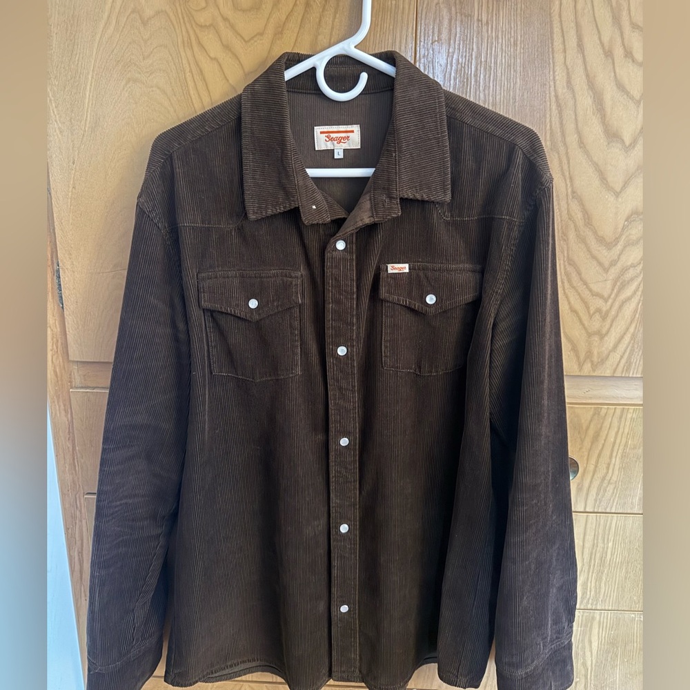 Seager Reagan Pearl Snap- worn once! Looking to update wardrobe